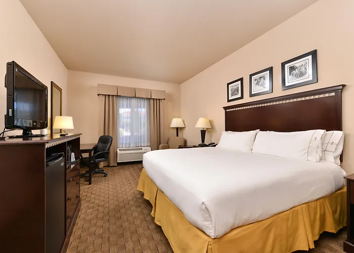 Holiday Inn Express & Suites Albuquerque Historic Old Town By Ihg